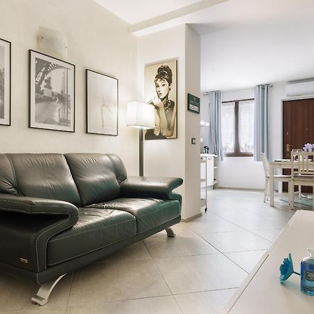 Ferienwohnung Il Glicine Lucino Exterior foto