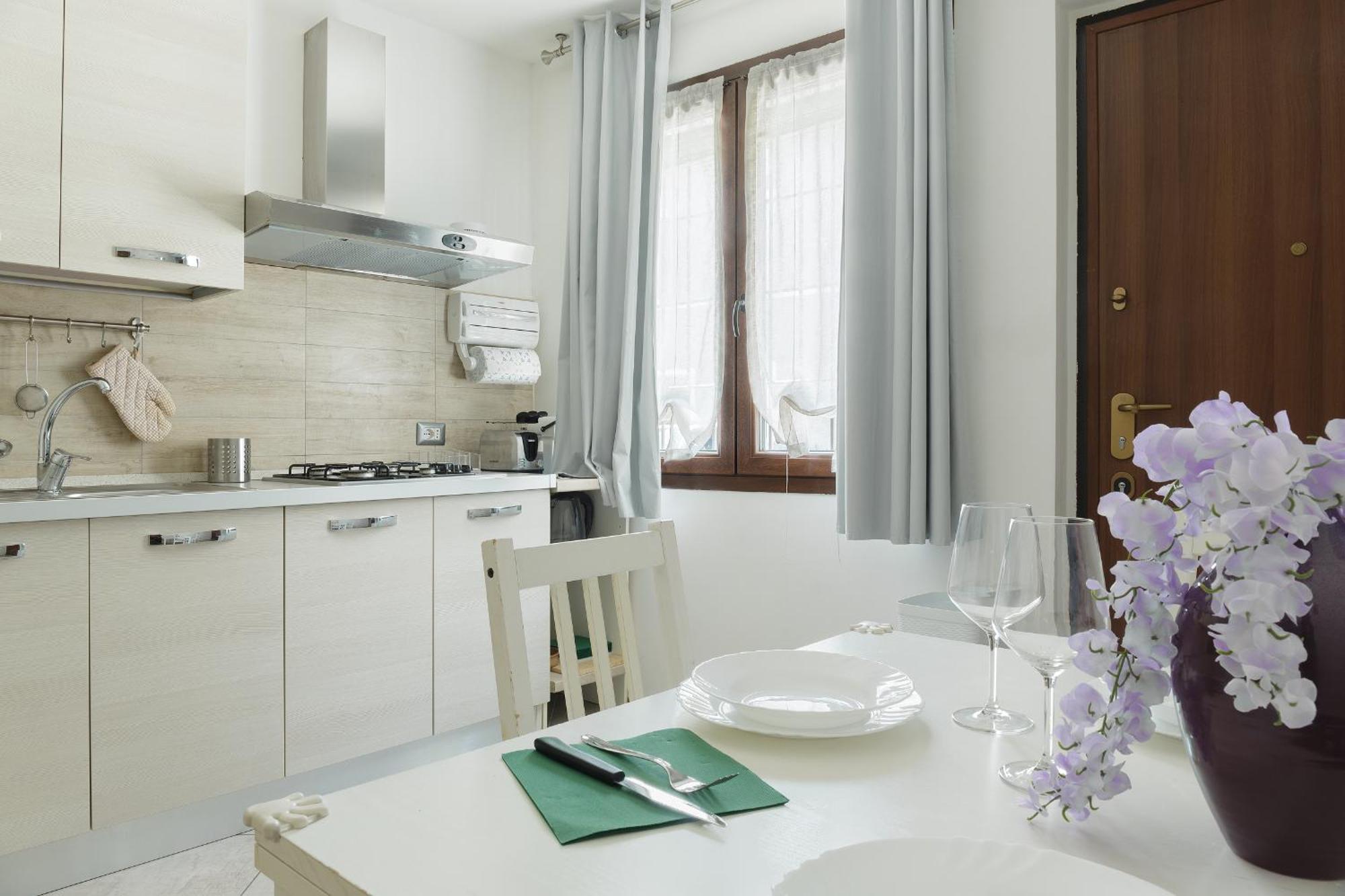 Ferienwohnung Il Glicine Lucino Exterior foto